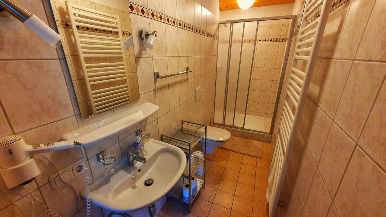Apartman Tauplitz Skiing, Hiking, Bike, Cross Country - Haus Sandlweber Obersdorf Exterior photo